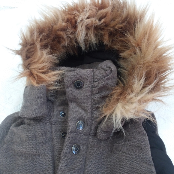 BB Dakota Wool Vest Fur Trimmed Hood - Picture 2 of 8